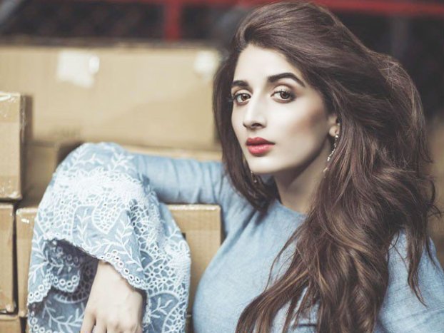 Mawra speaks up about mental health after Anam Tanoli suicide